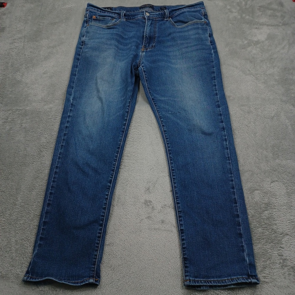 Lucky Brand Jeans Mens 36x30 Blue Denim 410 Athletic Straight Distressed Pockets